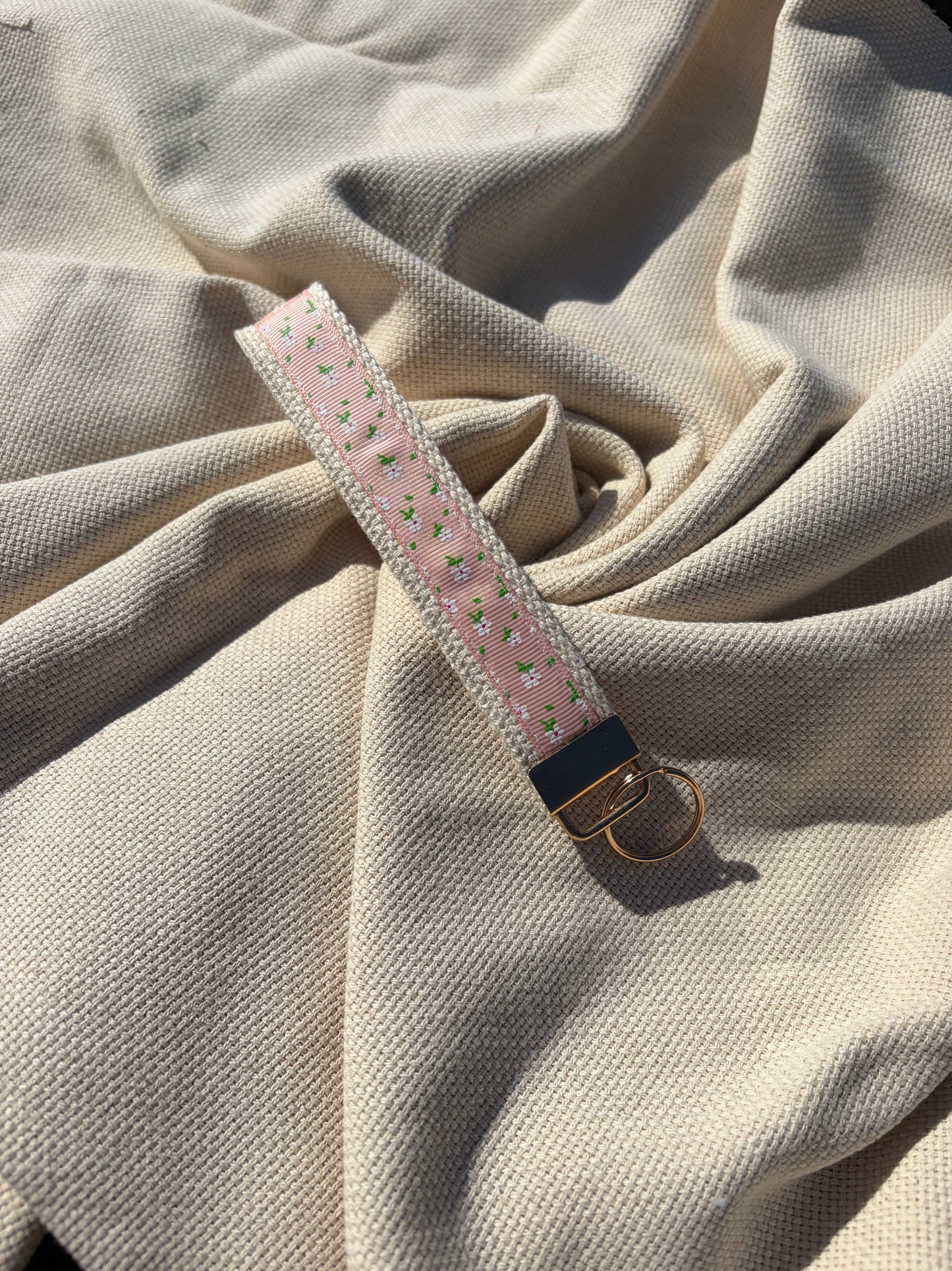Dainty Floral Keychain